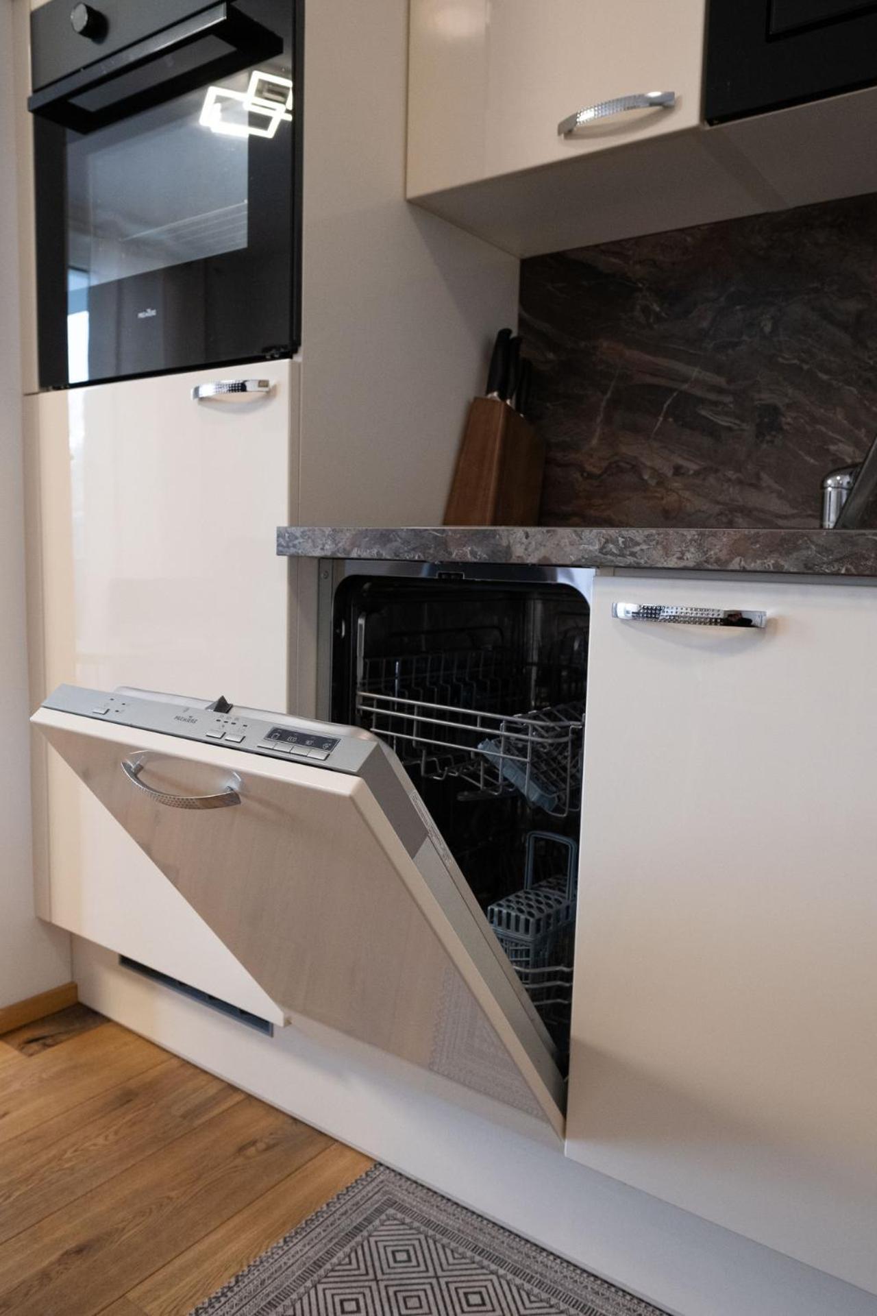 Modern Apartment W/ Cozy Balcony Near City Center Wiedeń Zewnętrze zdjęcie
